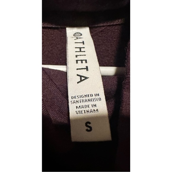 Athleta Ethereal Brushed Funnel Neck Pullover Size Small - Spiced Cabernet - Picture 2 of 8